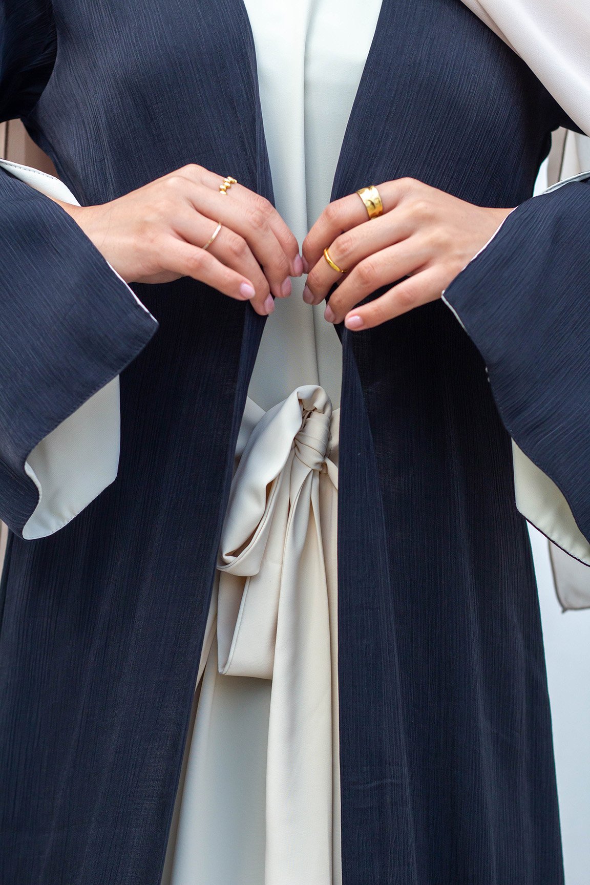 Sahar_Black & Beige (2)