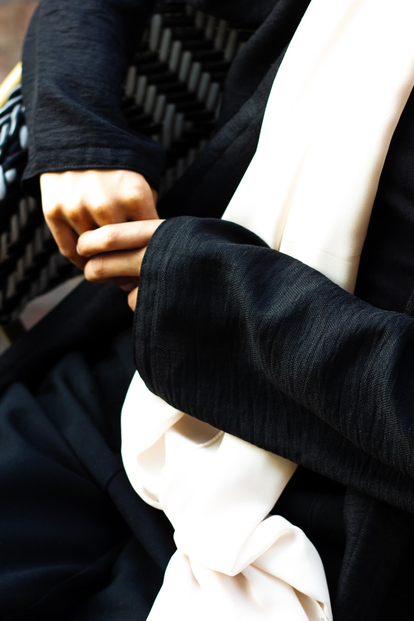 Ruya Black 1