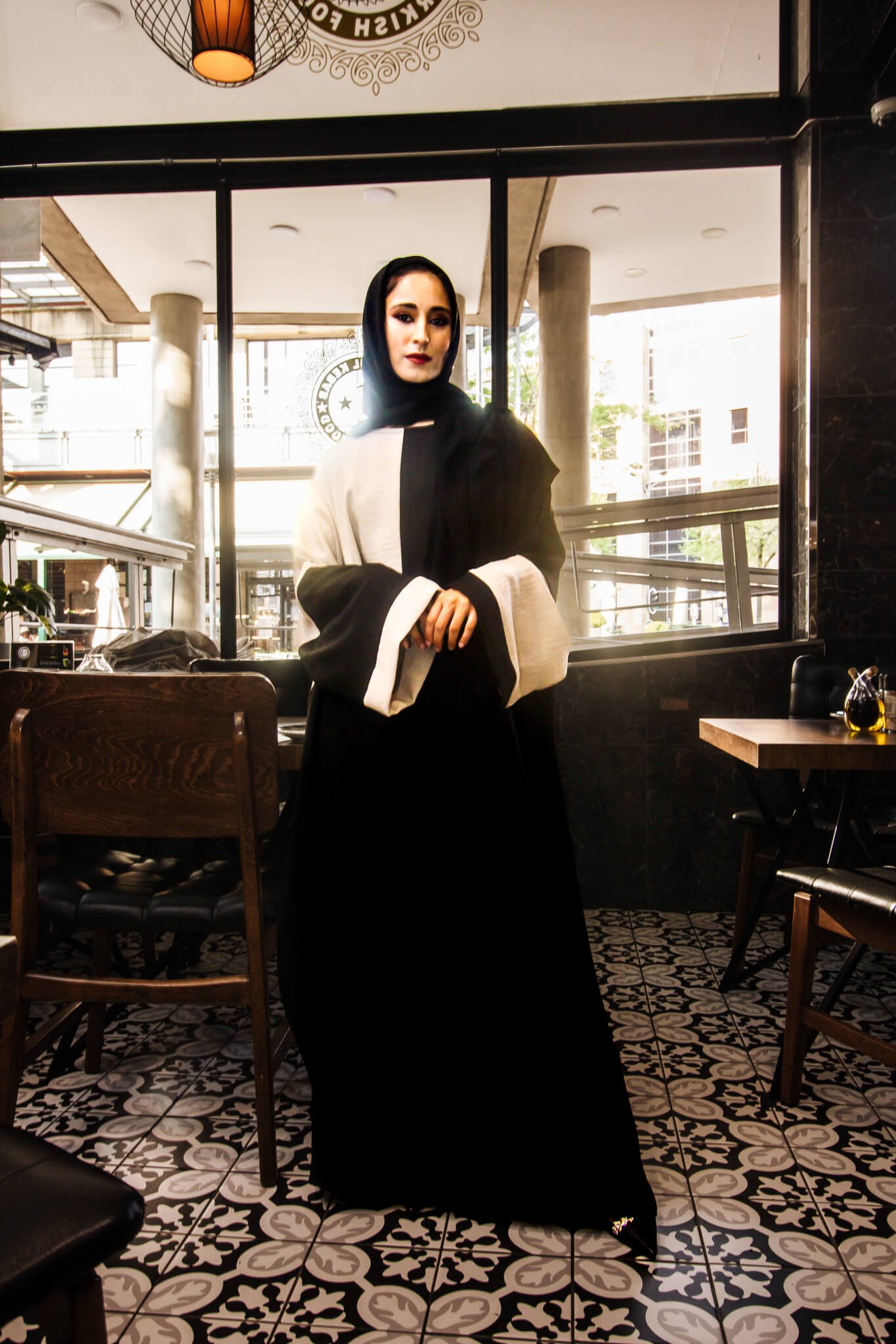 Seren Black 03